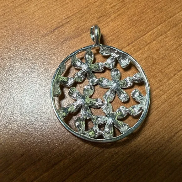 Vintage Floral Flower Silver Filigree Round Pendant 7"
With Clear Center Stones - Picture 2 of 4